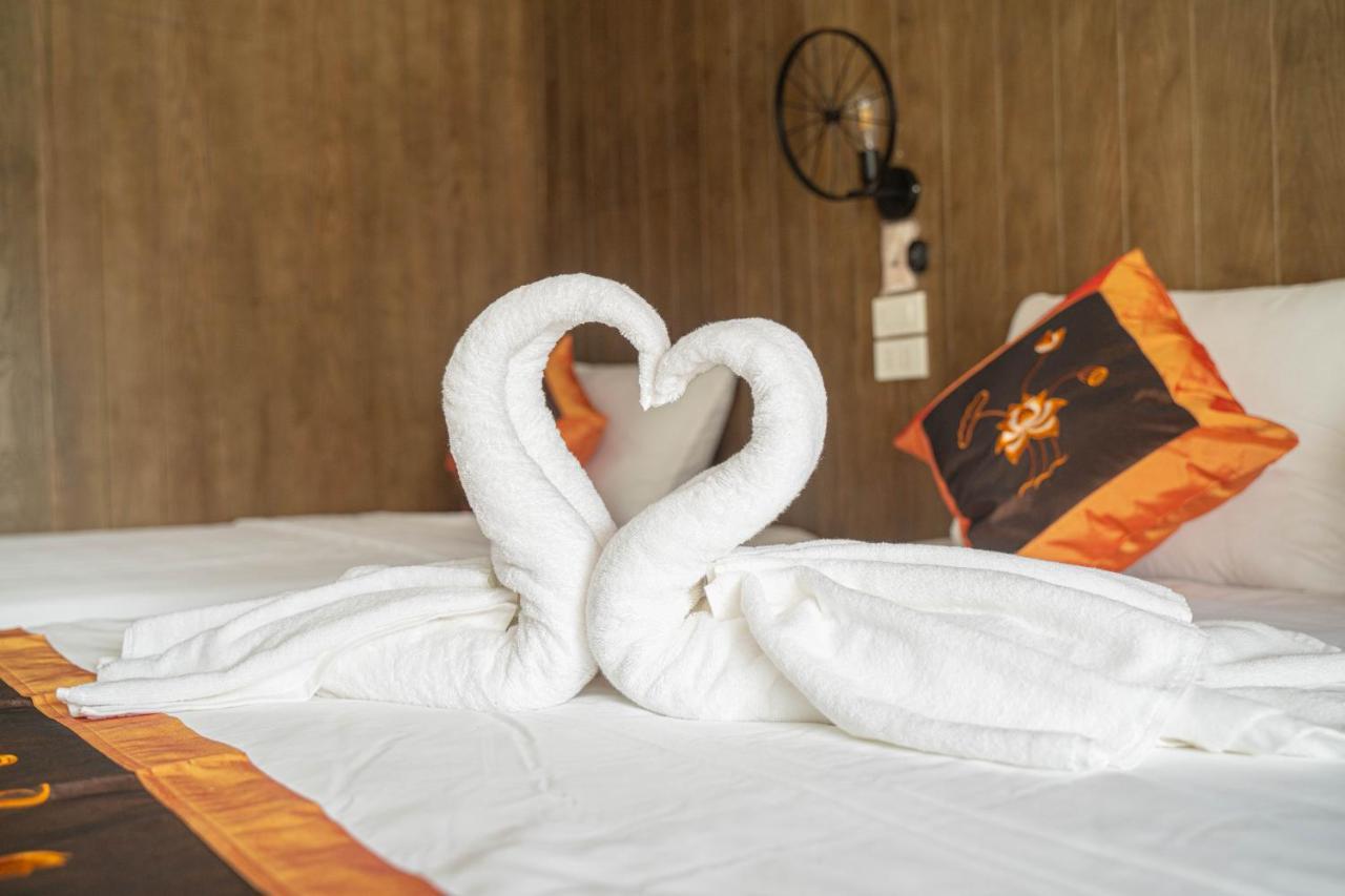 Camellia Eco Home &Tra My Restaurant Ниньбинь Экстерьер фото